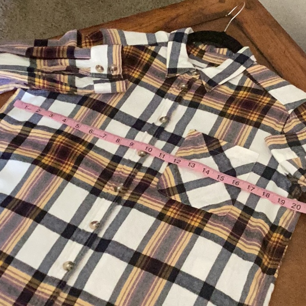 Express Flannel Plaid Top - Picture 5 of 10